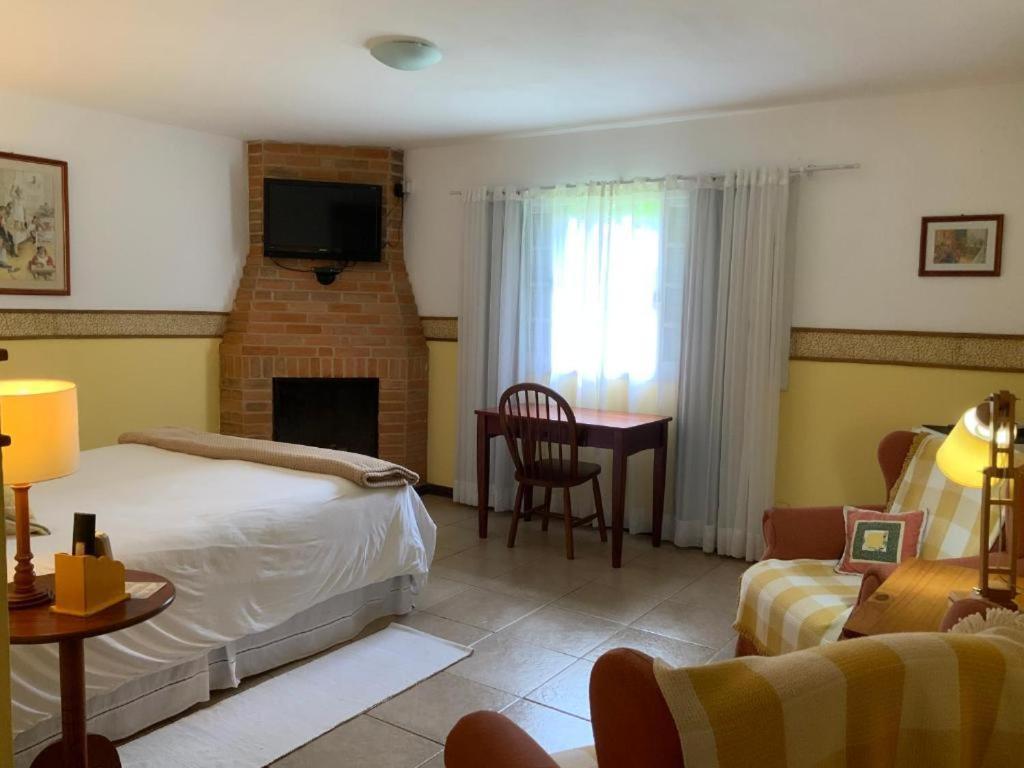 Hotel Pequena Suecia Penedo  Zimmer foto